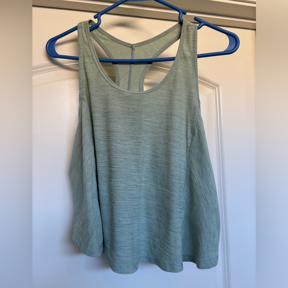 Old navy active tank top size small